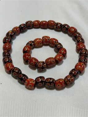 Handcrafted Red and Brown Floral Bead Necklace & Bracelet Set Made of wood.